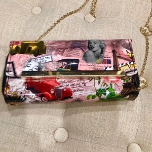 Retro style pocketbook purse